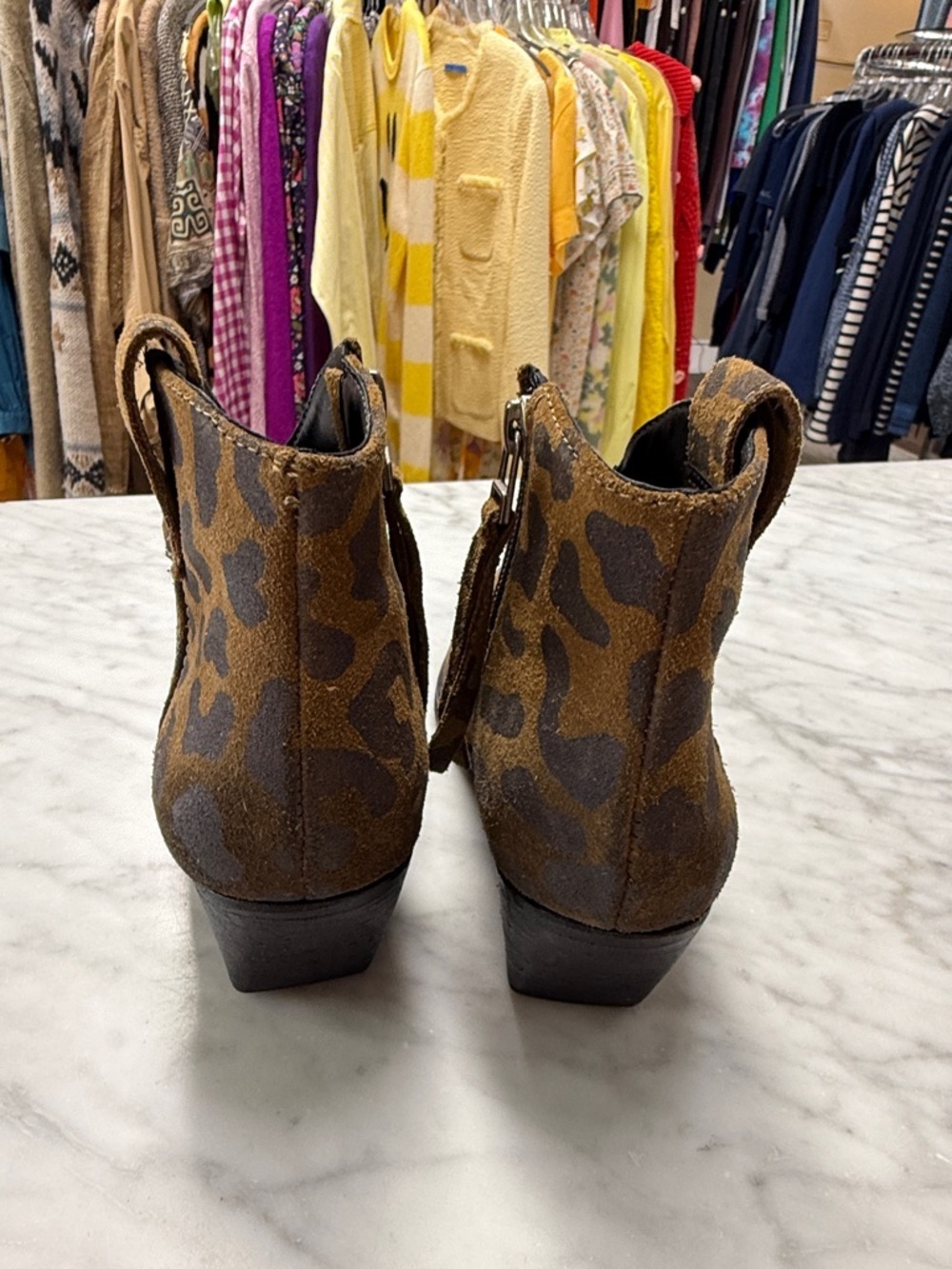 Golo Women's Leopard Suede Interior Zip Ankle Bootie Size 6 - Picture 4 of 11
